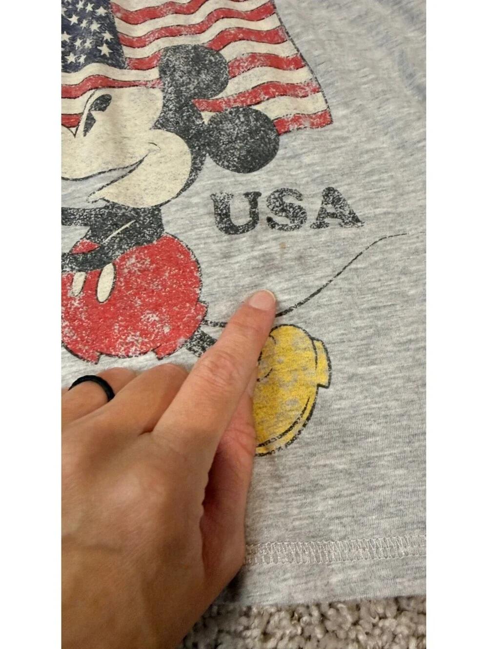 Disney Mickey and Friends USA Flag Graphic Crop T-Shirt Sz S